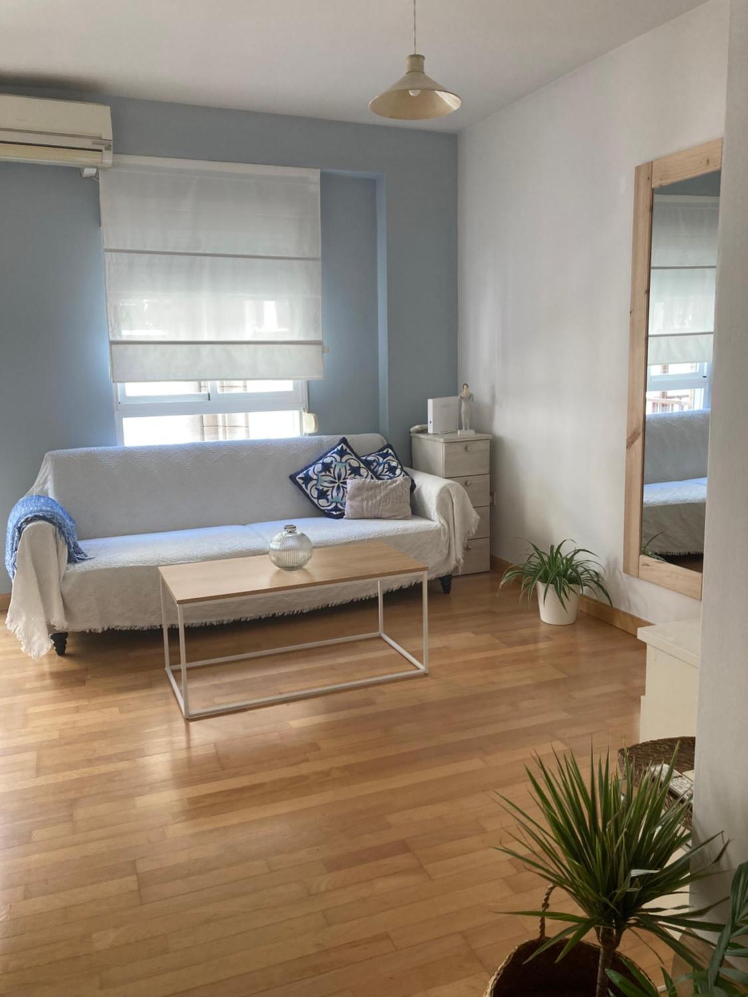 Apartamento Enriqueta กรานาดา ภายนอก รูปภาพ
