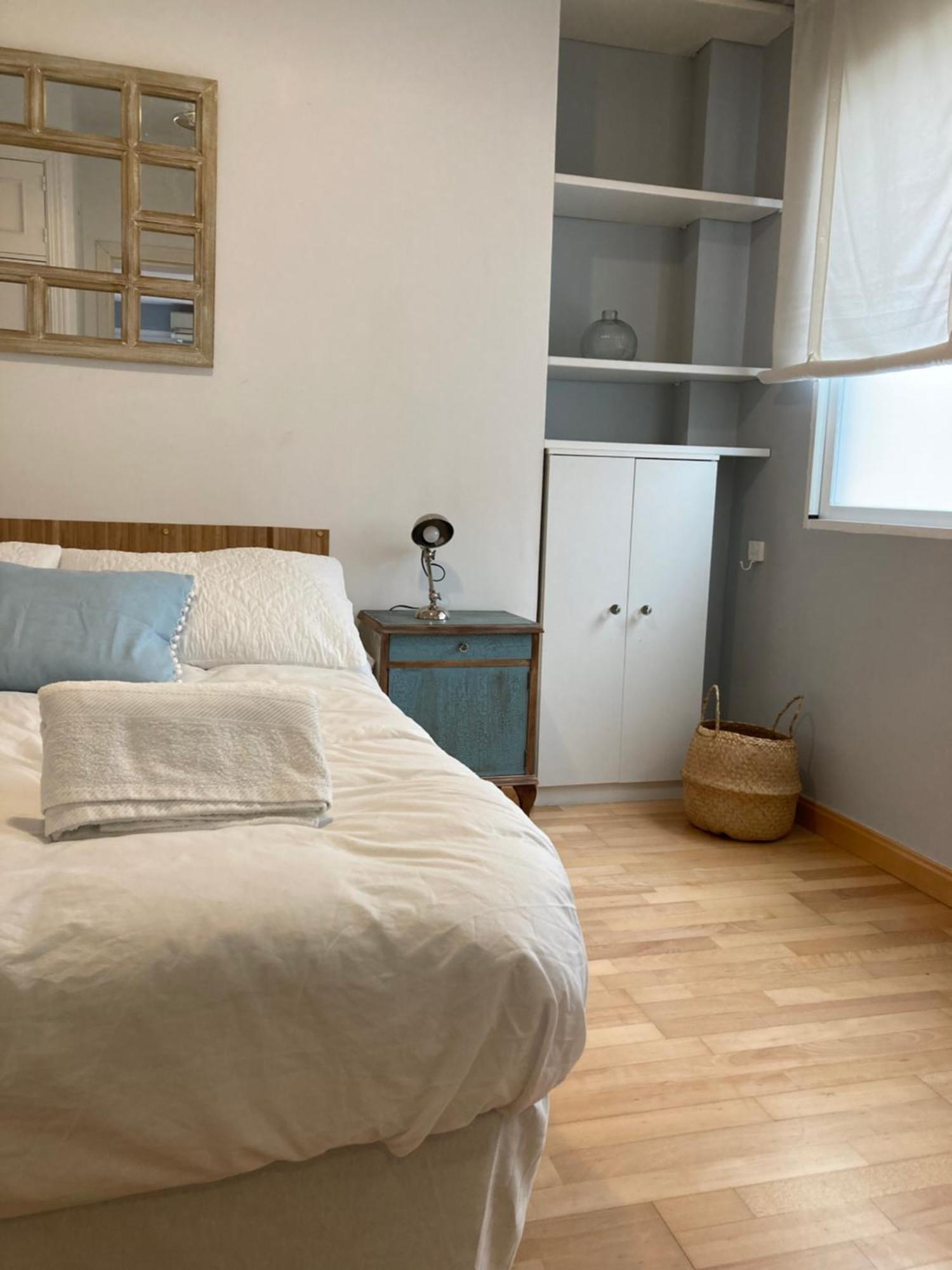 Apartamento Enriqueta กรานาดา ภายนอก รูปภาพ