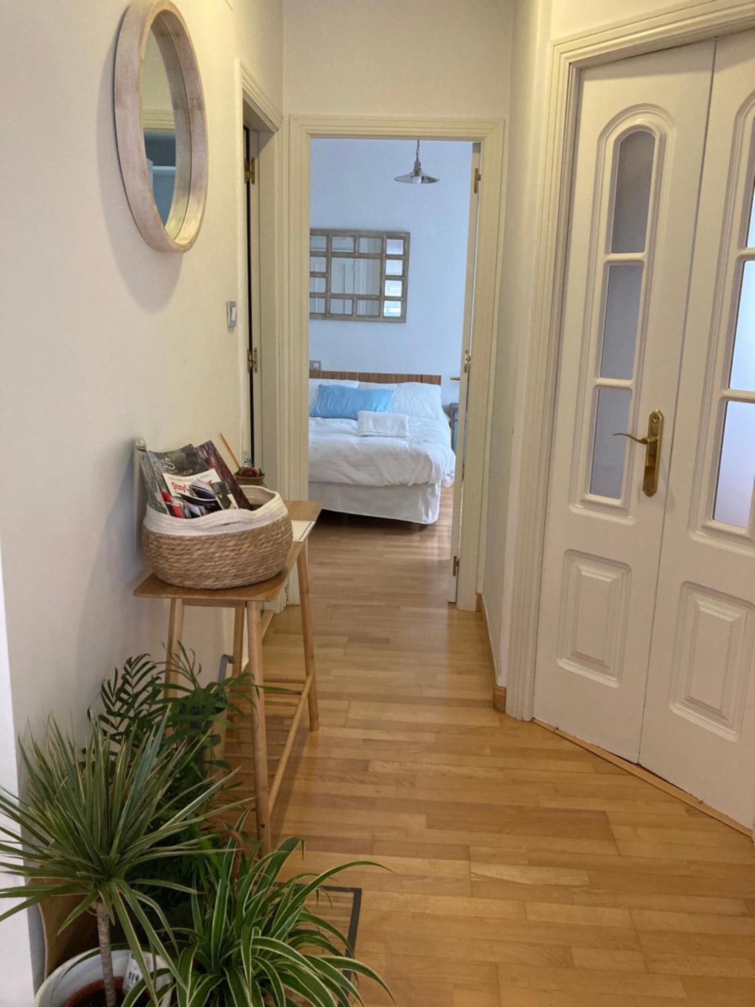 Apartamento Enriqueta กรานาดา ภายนอก รูปภาพ
